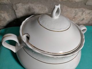 Sopera antigua de porcelana porcellane Tognana