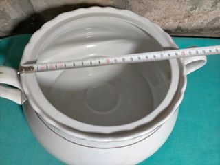 Sopera antigua de porcelana porcellane Tognana