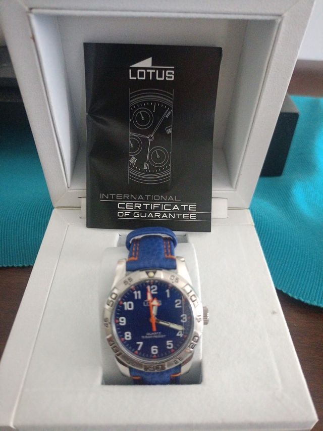 Reloj niño LOTUS