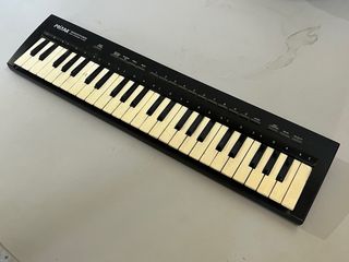 Teclado de Musica Primax Midistorm M-4900