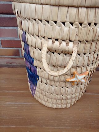 Cesta de paja y porcelana mimbre cesto