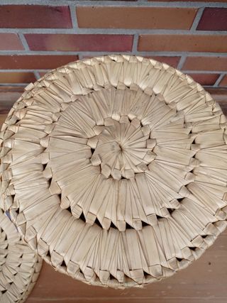 Cesta de paja y porcelana mimbre cesto