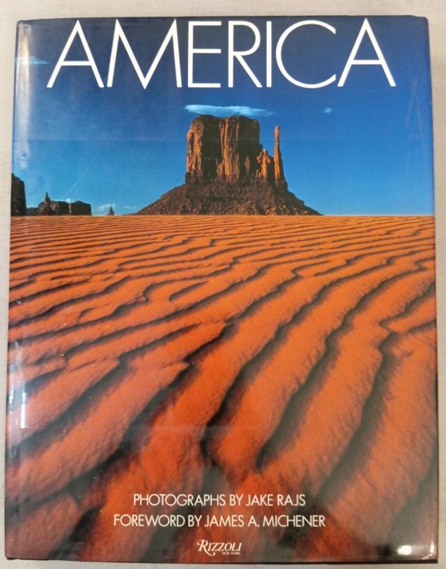 Libro de fotografía "America" de Jake Rajs