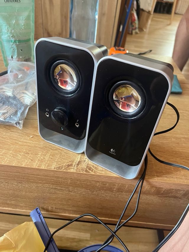 Altavoces Logitech ordenador