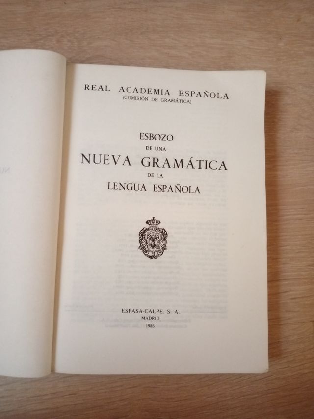 ESBOZO DE UNA NUEVA GRAMATICA