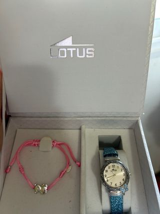Reloj y pulsera Lotus
