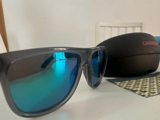 Lentes  de sol niño 