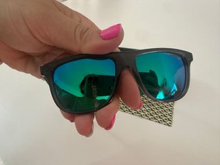 Lentes  de sol niño 