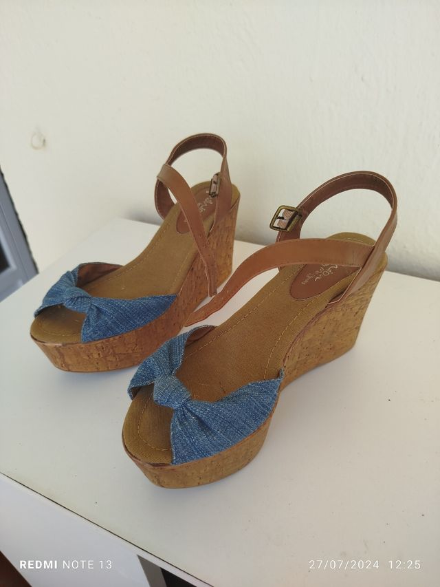 Sandalias cuña vaqueras