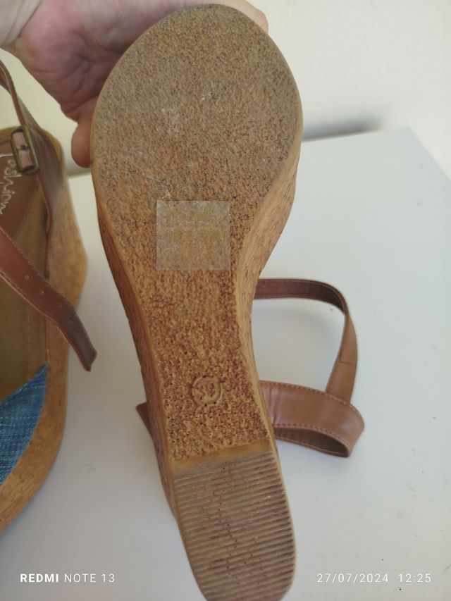Sandalias cuña vaqueras