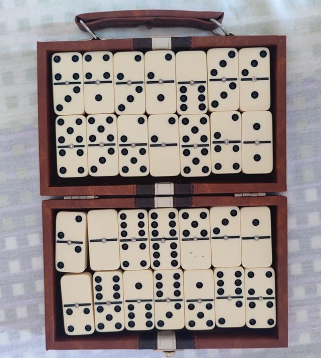 Juego de dominó