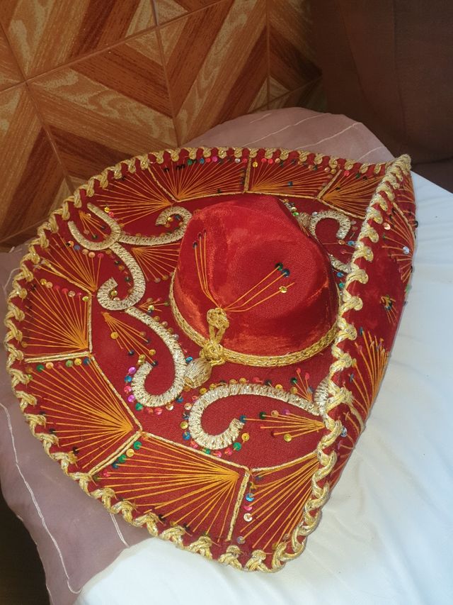 Sombrero grande selene )Mexicano