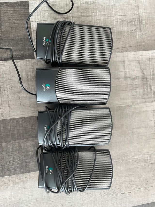 Pack 4 altavoces logitech