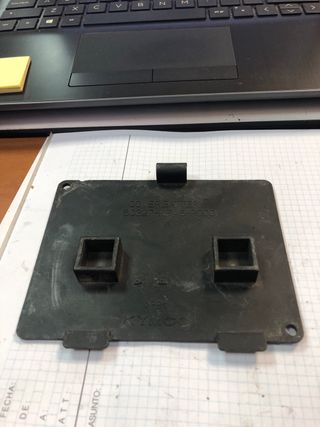 Tapa bateria kymco 50327-kfa5-9000