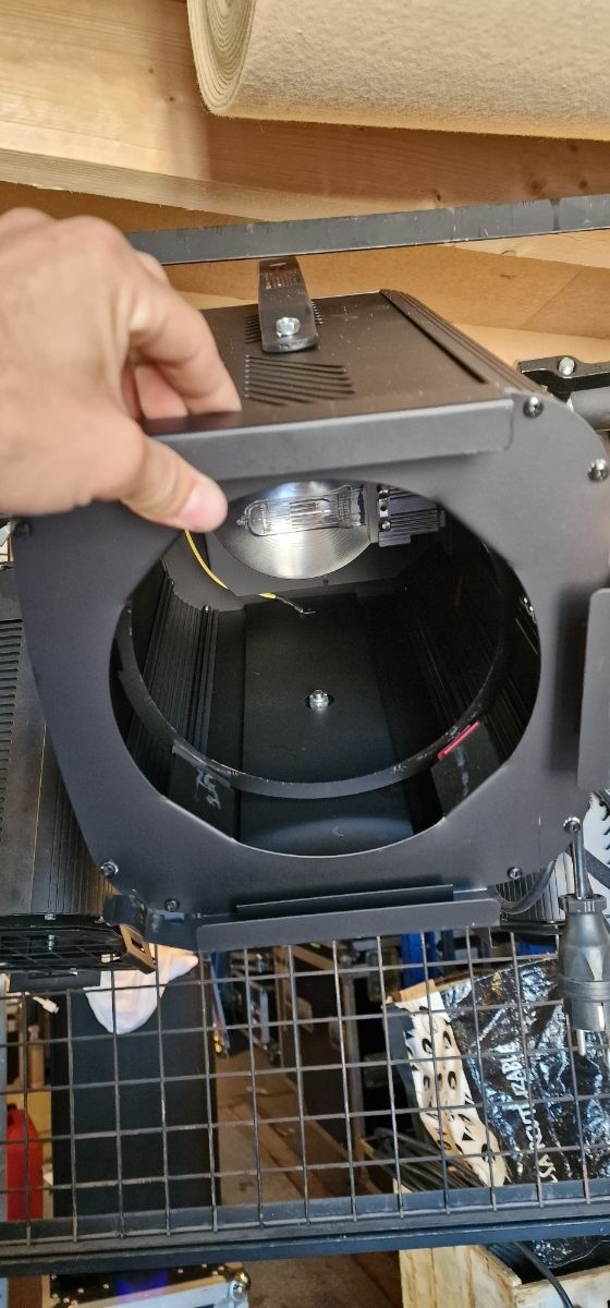 4 foco pc 2000w con lampara