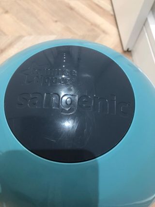 Sangenic, contenedor de pañales