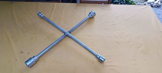Llave cruz camion 24,27,32,38