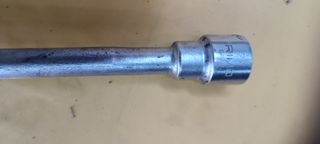 Llave cruz camion 24,27,32,38