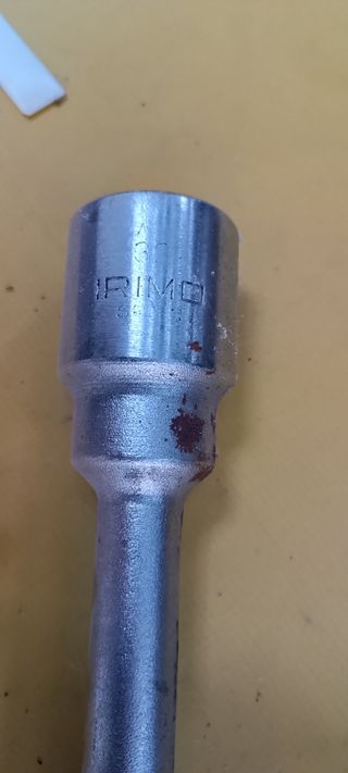 Llave cruz camion 24,27,32,38
