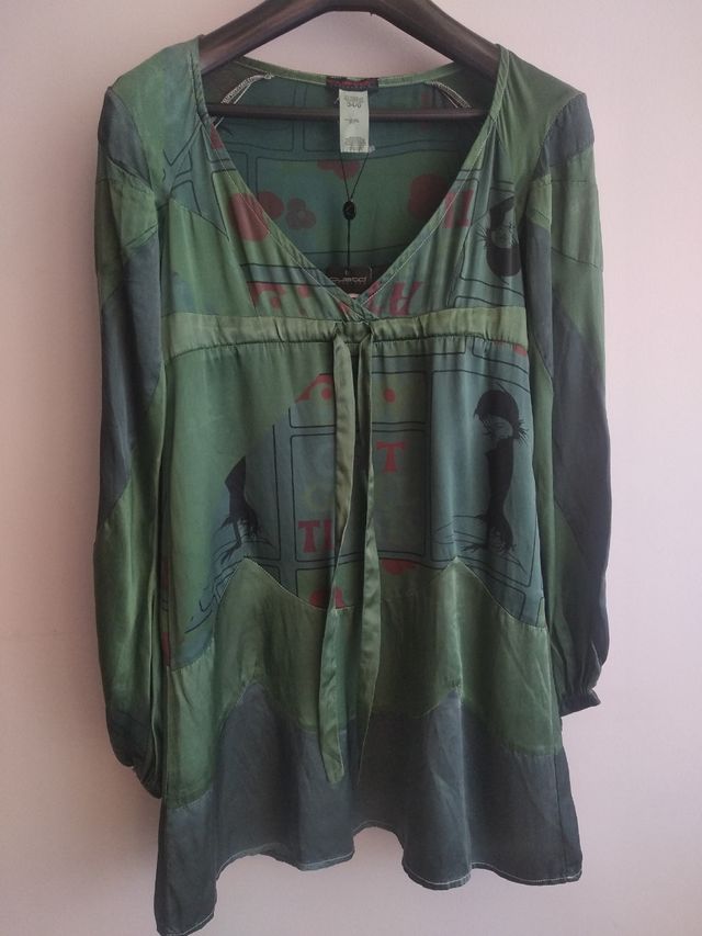 Vestido de seda Custo