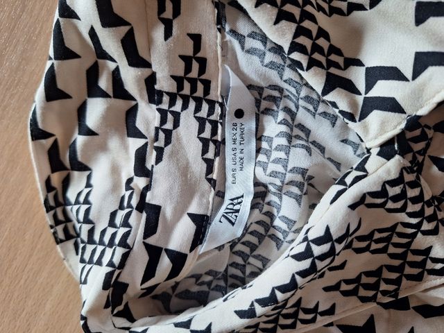 Camisa satinada de Zara