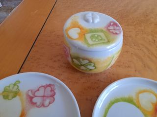 Tazze e zuccheriera 