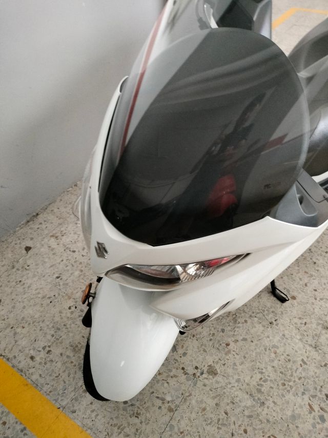 Suzuki Burgman 125 ABS