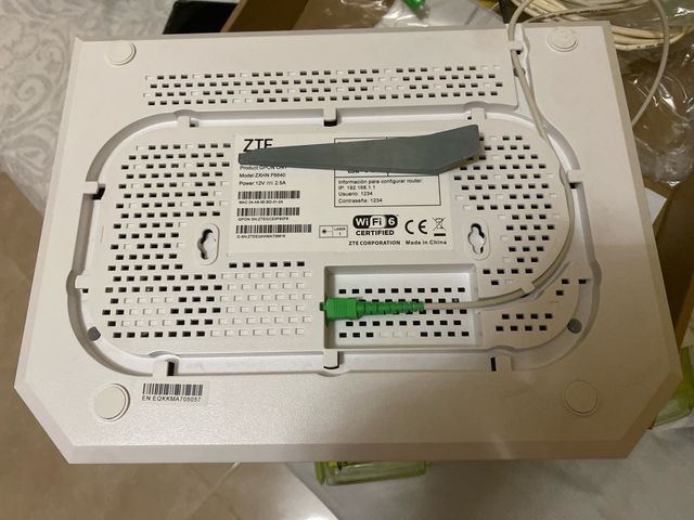 Router fibra ZTE F6640