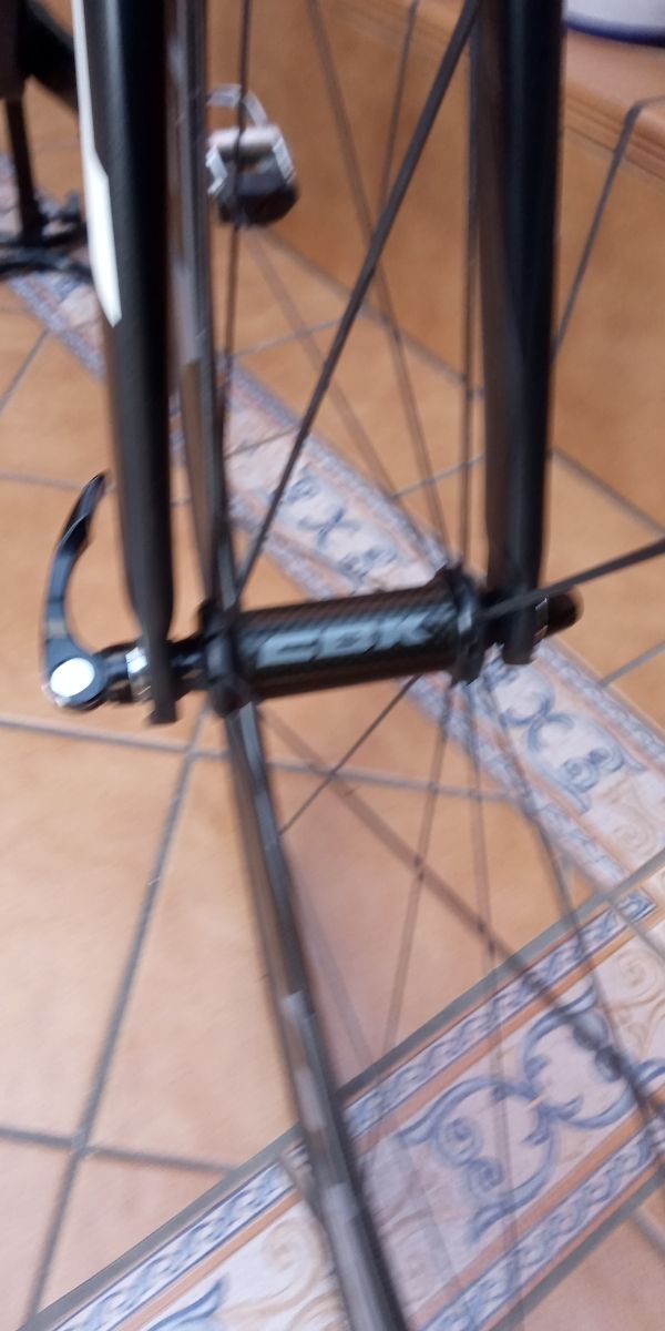 Bicicleta BH ULTRALIGHT CARBONO talla M