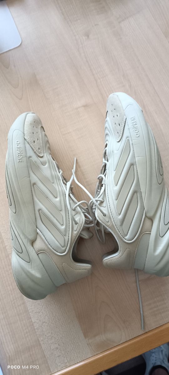 Zapatillas Adidas Ozelia seminuevas