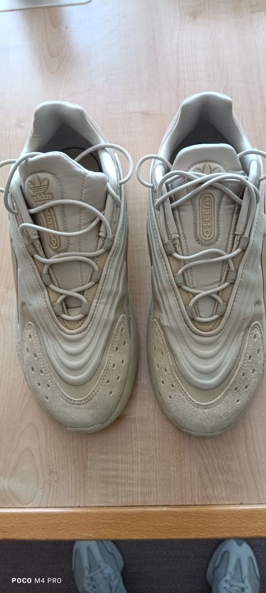 Zapatillas Adidas Ozelia seminuevas