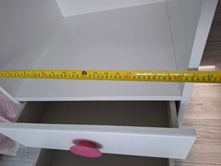 Cajonera muy espaciosa 89 alto x 54 cm fondo