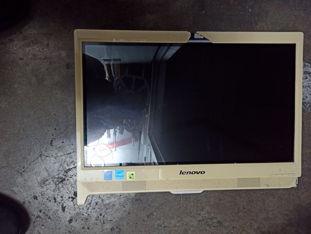 Ordenador Lenovo c260 funciona piezas