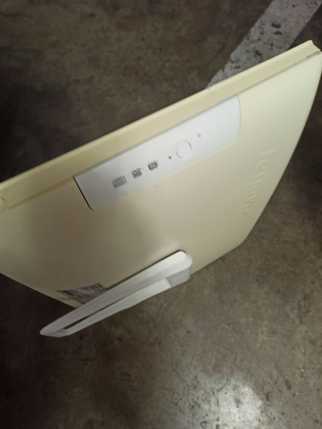 Ordenador Lenovo c260 funciona piezas