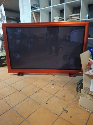 Tv bang & olufsen de grandes dimensiones