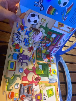 Busca y encuentra Pixar