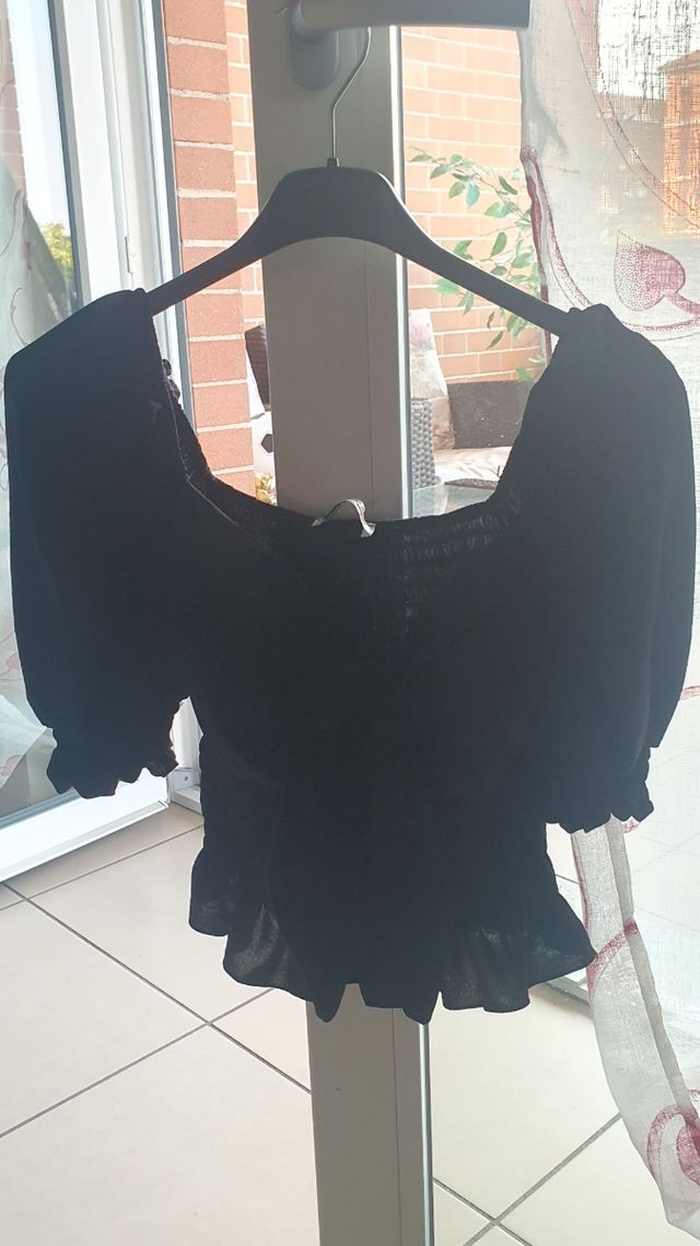 Top maniche corte nero