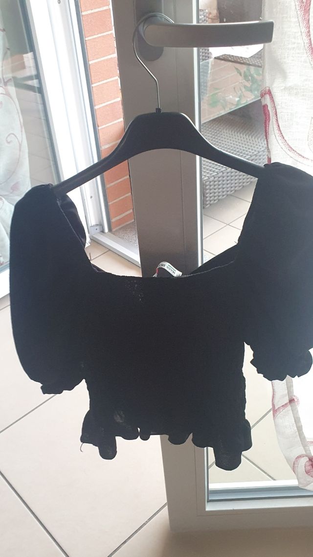Top maniche corte nero