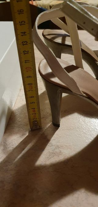 Scarpe aperte da donna n.37 