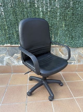 Silla escritorio negra