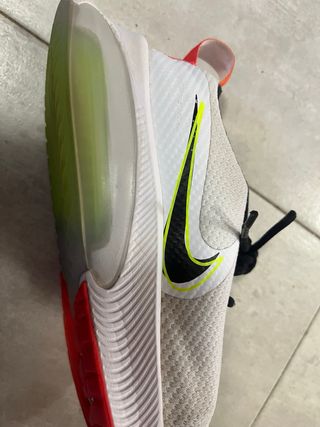 VENDO ZAPATILLAS NIKE ZOOM ARCADIA