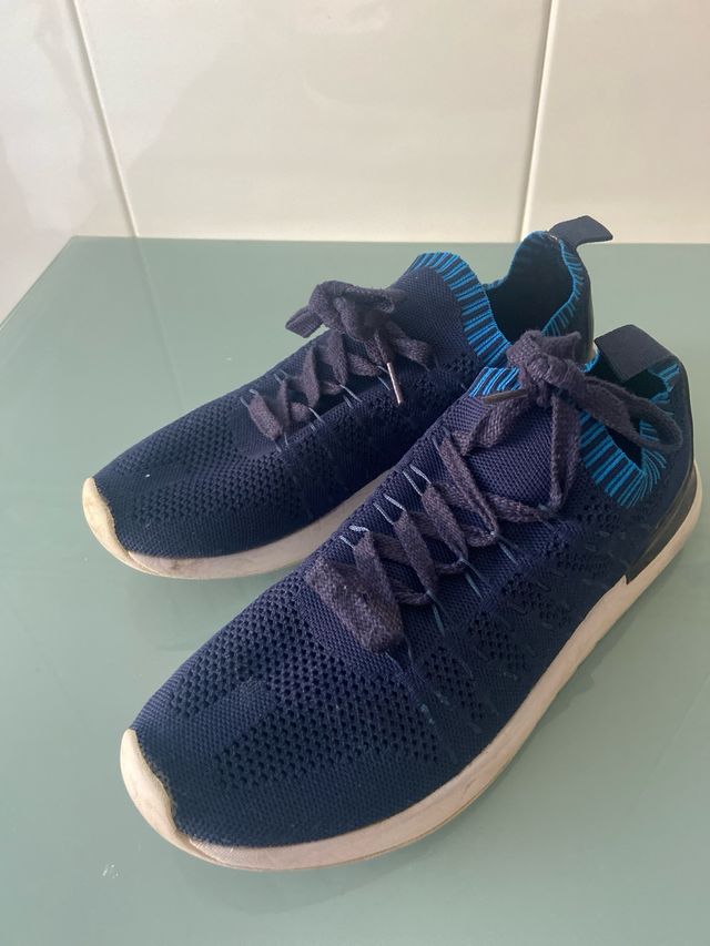 Zapatillas deportiva