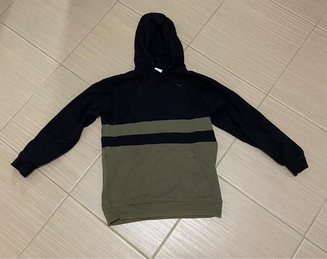 Felpa Zara con cappuccio