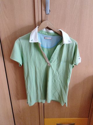 Polo corto cuello pico 