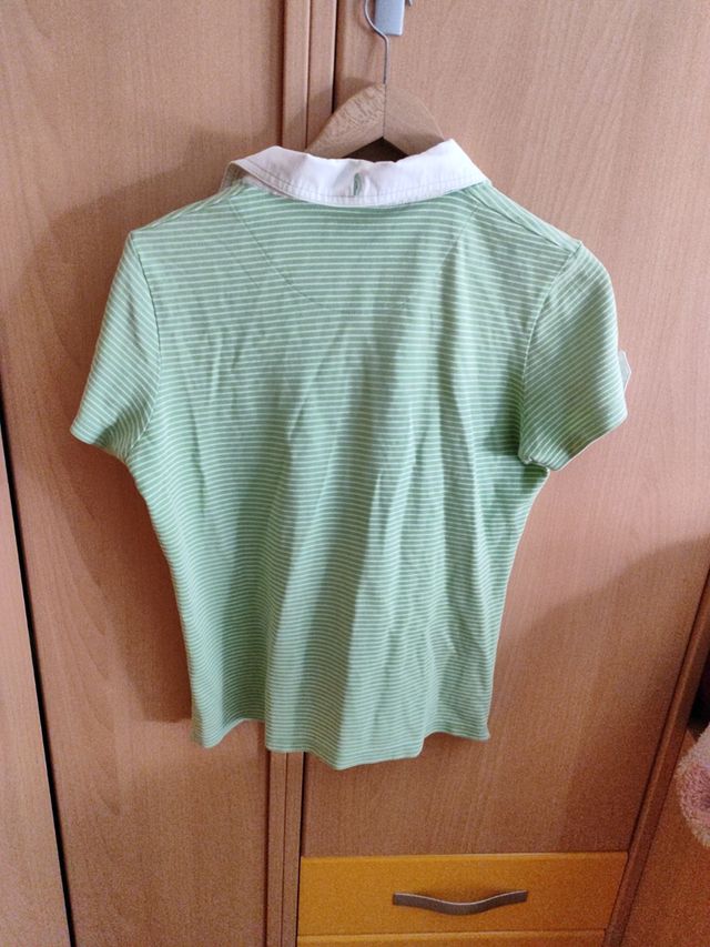 Polo corto cuello pico