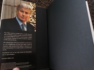 2 Libros de Ken Follet. Los 2 por 8 euros.