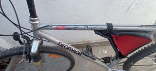 Bicicleta de montaña Decathlon, de 26