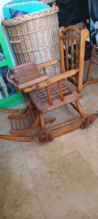 Trona para bebé muy antigua