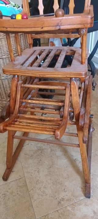 Trona para bebé muy antigua