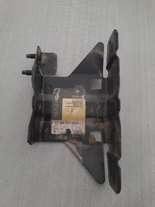 RENAULT EXPRESS soporte parachoques del